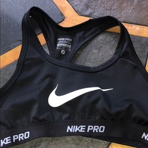 nike pro sports bra